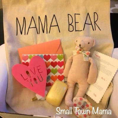 Small Town Mama - A Little Bundle Review