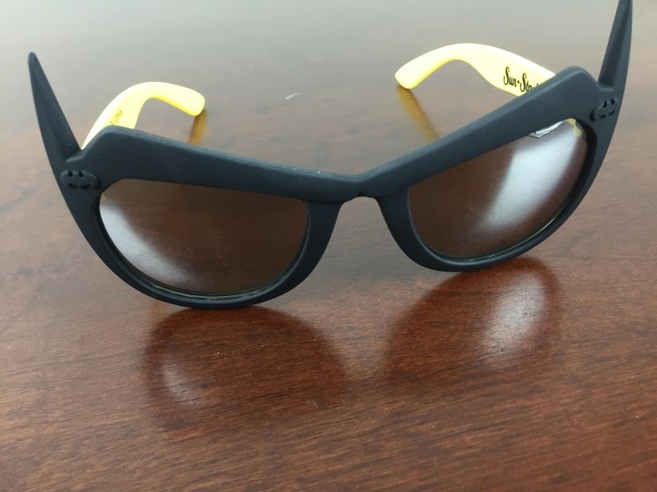 1up july 2015 batman glasses