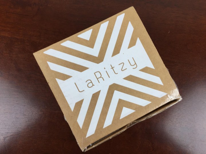 laritzy october 2015 box