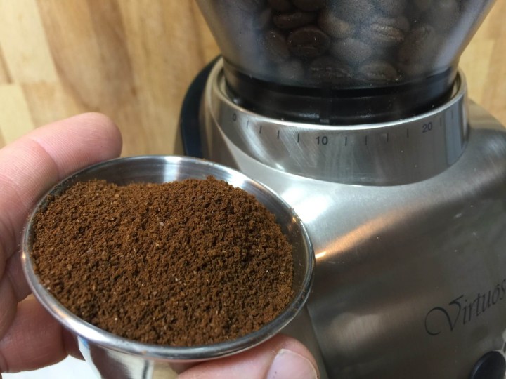 Baratza Virtuoso Electric Burr Grinder Review ground coffee