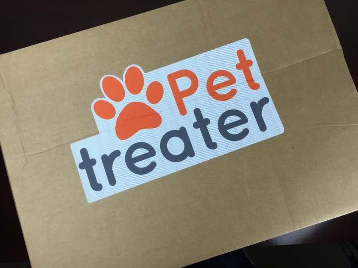 Pet Treater December 2015 box
