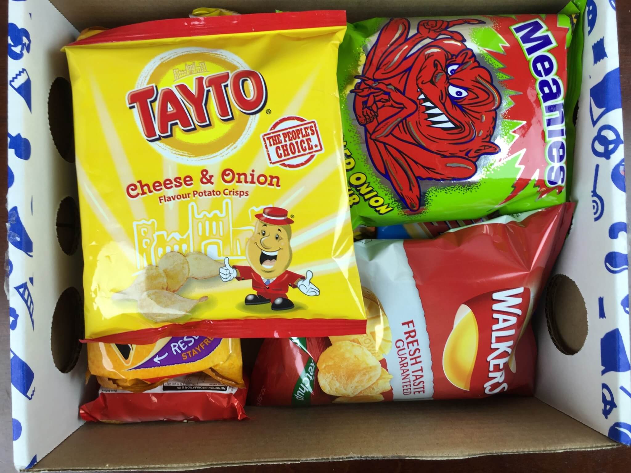 Universal Yums December 2015 Subscription Box Review - United Kingdom ...