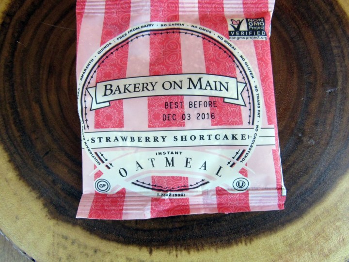 Strawberry Shortcake Flavored Instant Oatmeal by Bakery On Main