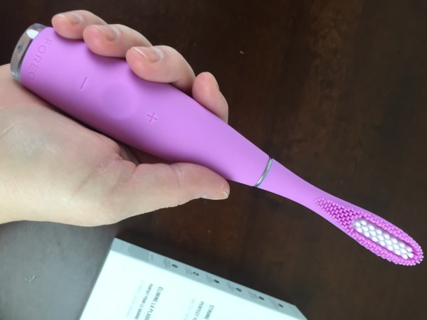 FOREO ISSA Hybrid Electric Toothbrush (2)