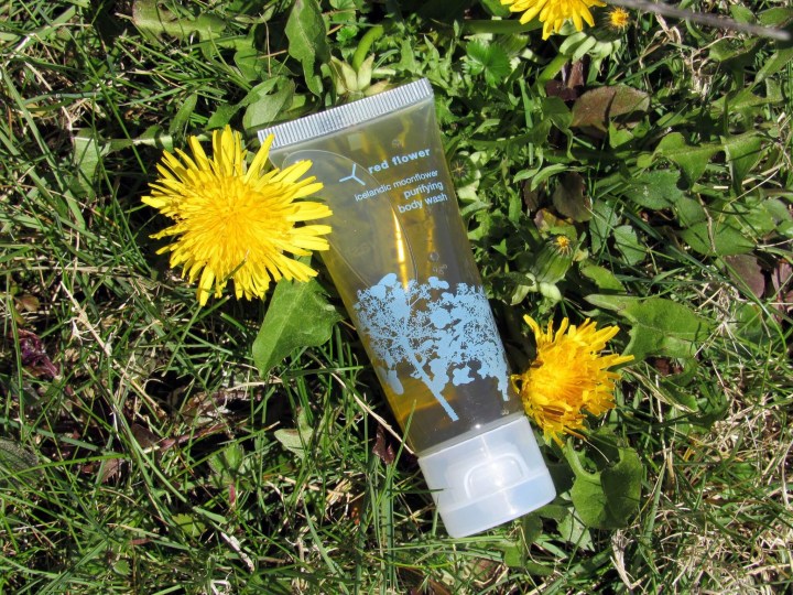 Red Flower Icelandic Moonflower Purifying Body Wash