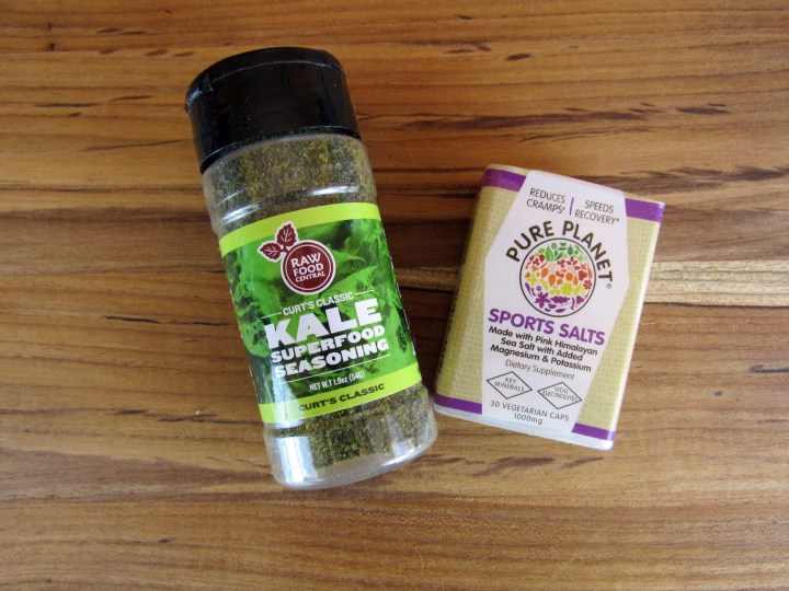 Cur's Classic Kale Superfood Seasoning and Pure Planet Salts Pocket Pack