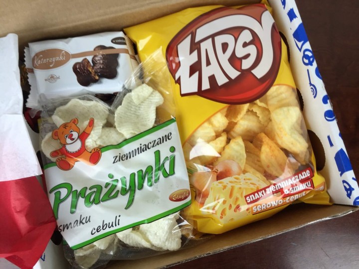 Universal Yums Box April 2016 unboxed