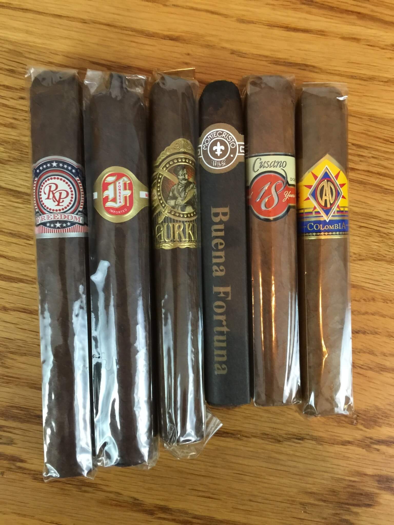 JR Cigars May 2016 Cigar Of The Month Subscription Box Review - Hello ...