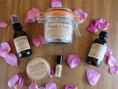 Out of the Woods Apothecary Subscription Box by Mayernik Kitchen – April 2016 Review