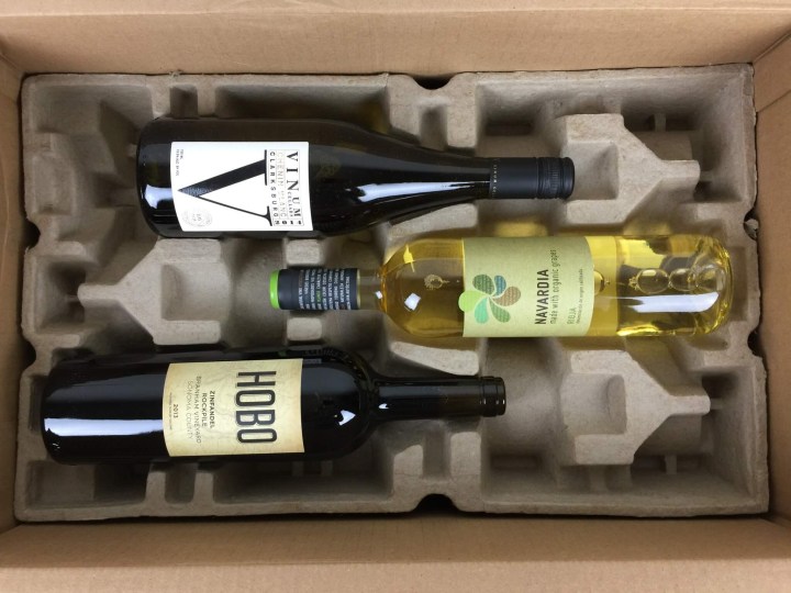 Wine Awesomeness Box May 2016 unboxing