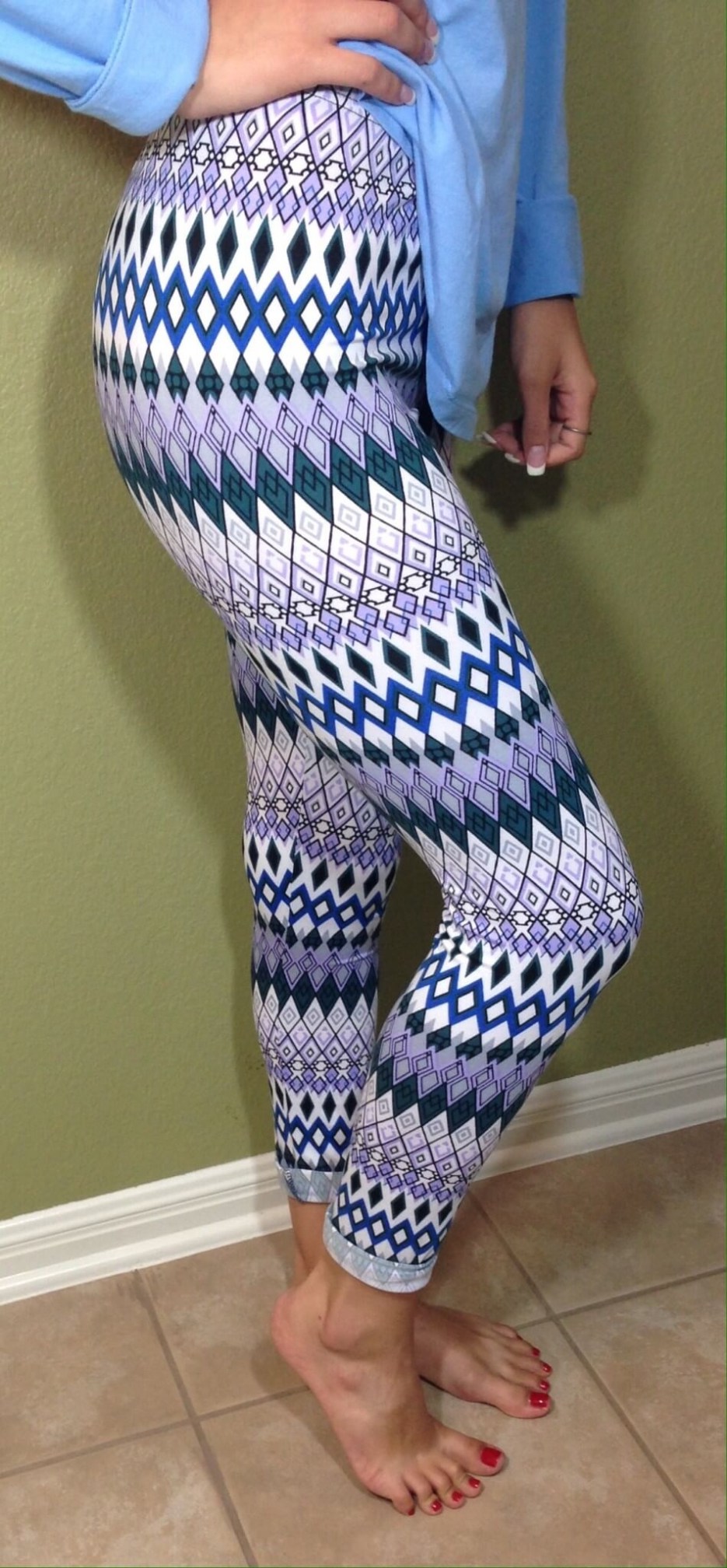 Club Sassy Leggings Subscription Review & Coupon - May 2016 - hello ...