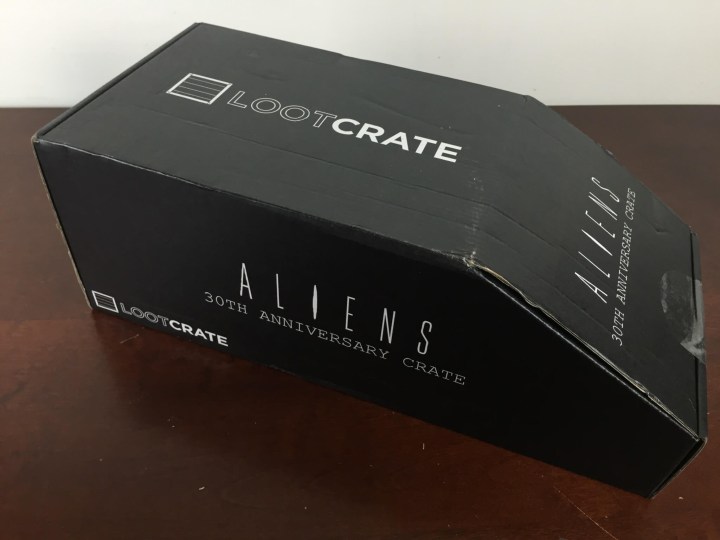 loot crate aliens limited edition box box side