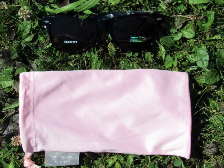 Tortoise Shell Sunglasses & Bag