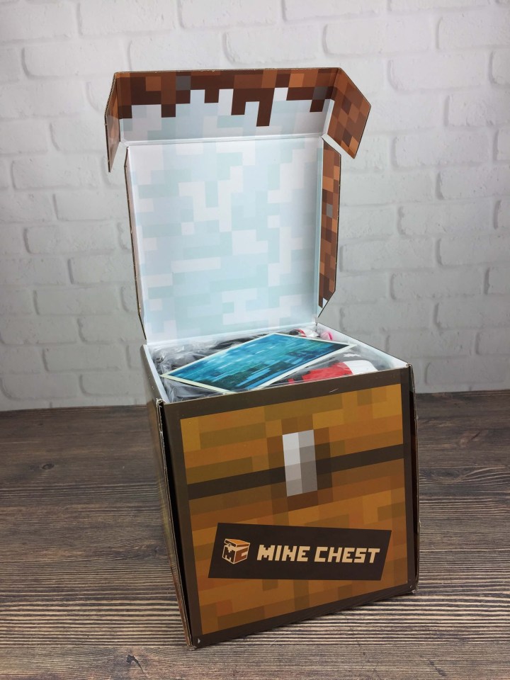 mine-chest-october-2016-unboxed