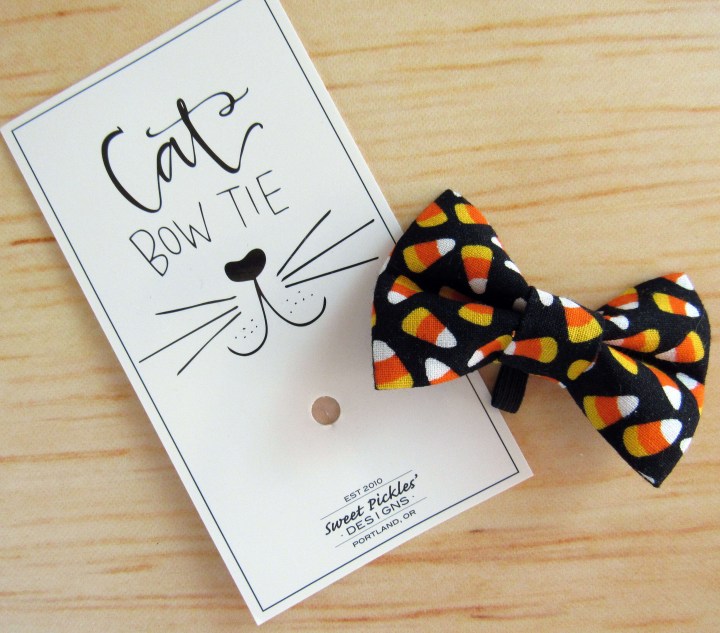 Sweet Pickles Design Cat Bow Tie
