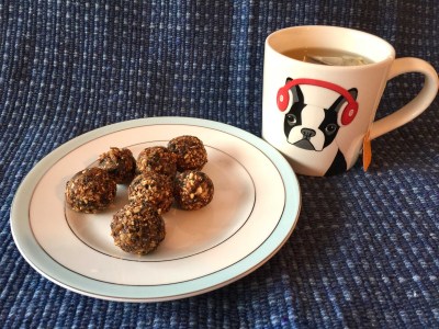 November 2016 Figberry Subscription Box Review + Coupon – Gingerbread Bliss Balls