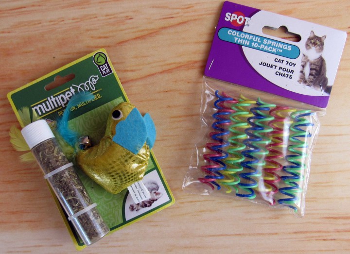 Multipet Bird and Spot Colorful Springs
