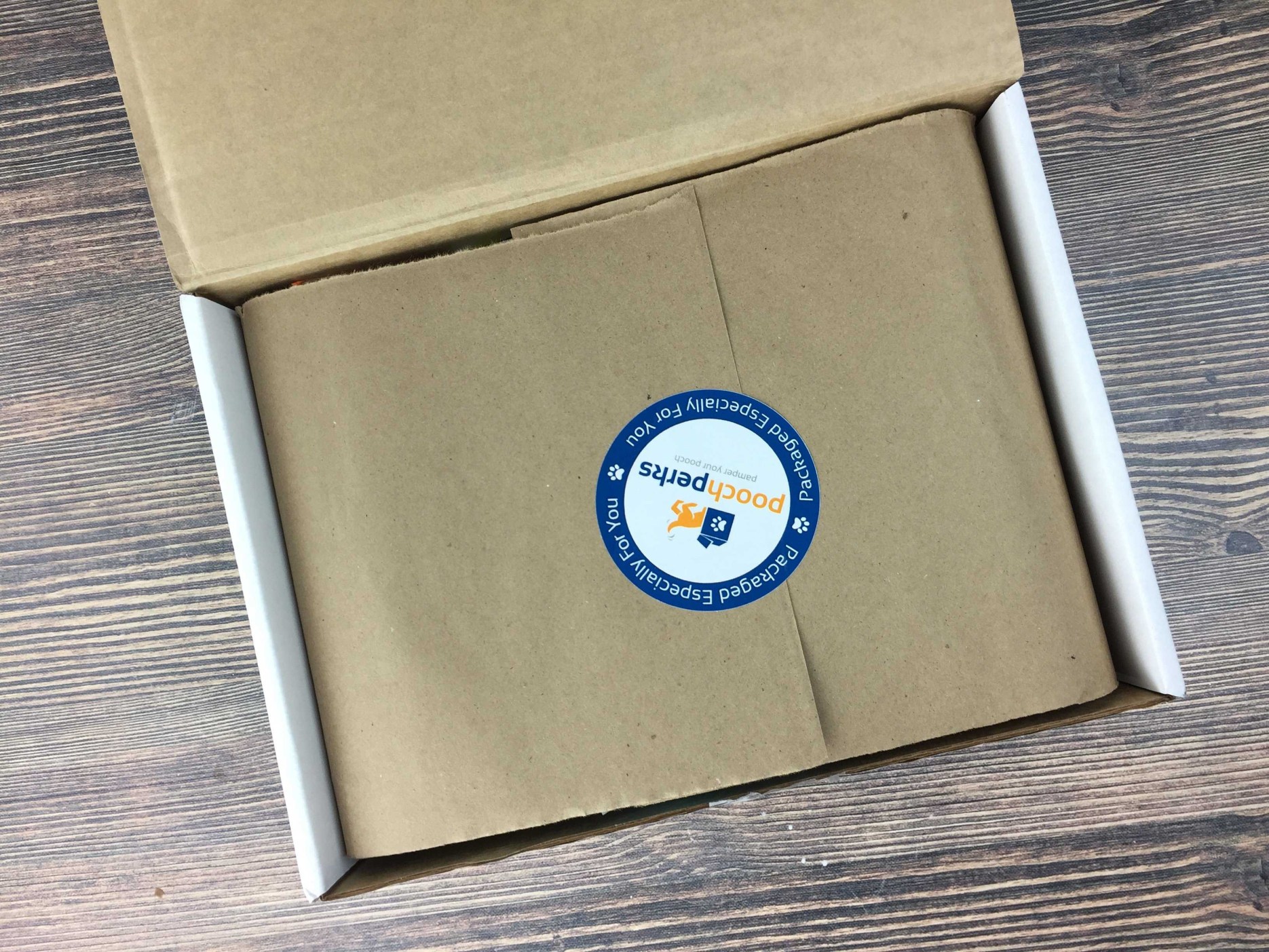 Pooch Perks January 2017 Subscription Box Review + Coupon! Hello