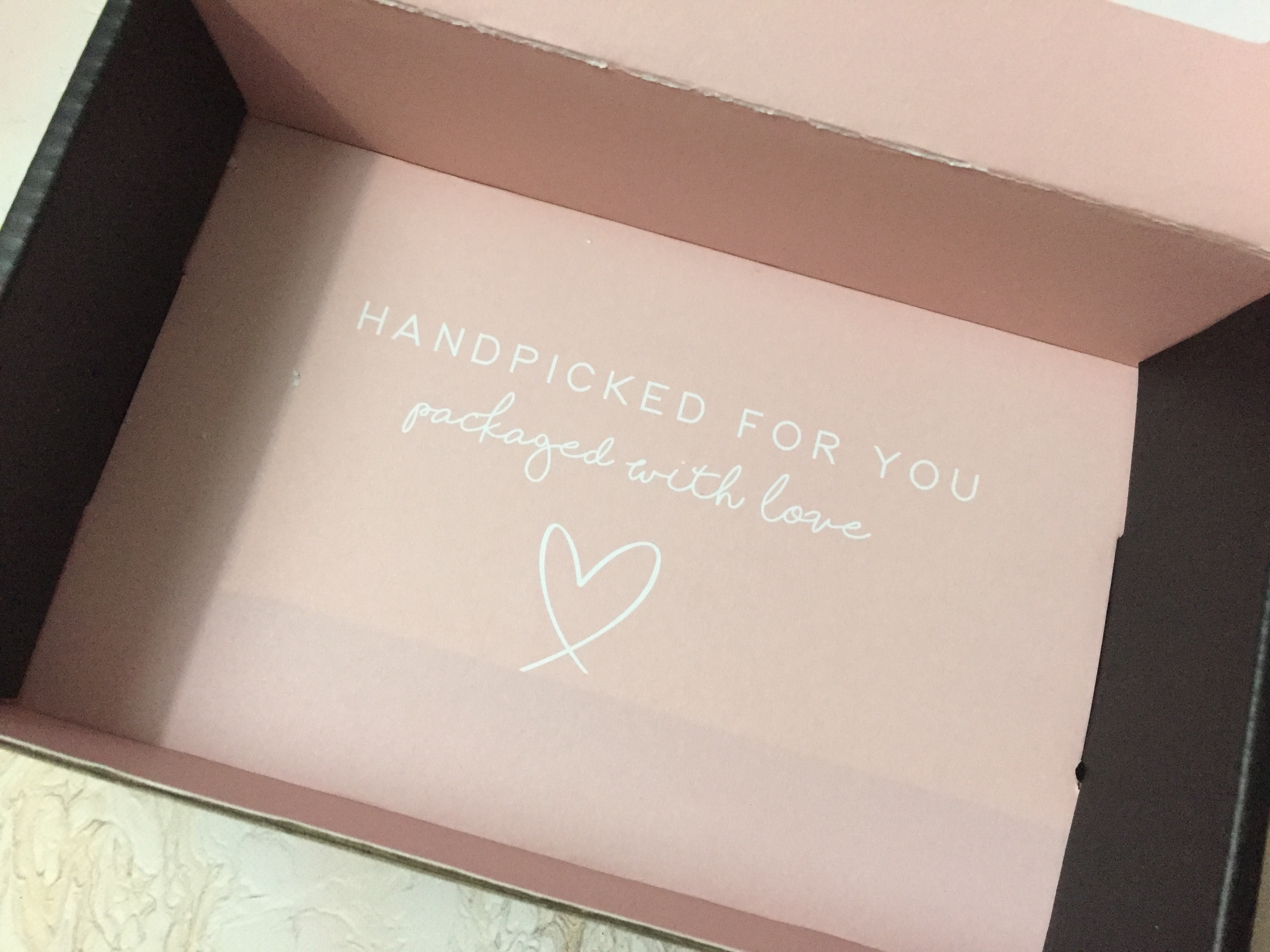 Casely March 2017 Subscription Box Review + Coupon! - Hello Subscription