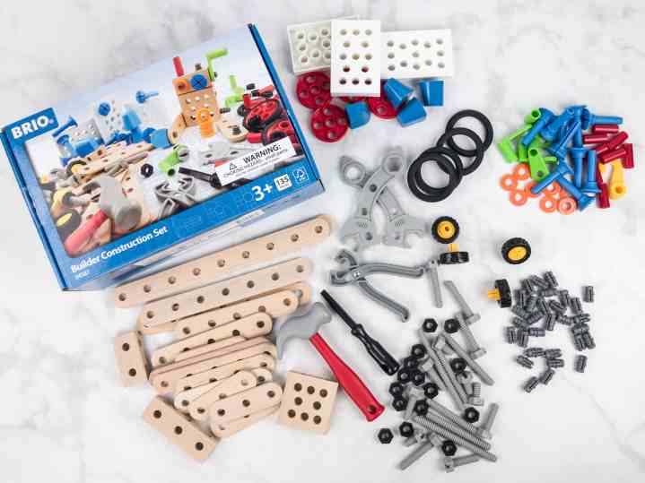 Amazon STEM Toy Club August 2017 Subscription Box Review 3 to 4 Year