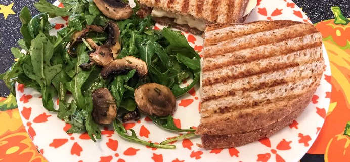 Hello Fresh Vegetarian Subscription Box Review + Coupon – October 2017