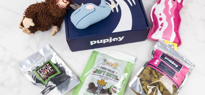 PupJoy October 2017 Subscription Box Review + Coupon