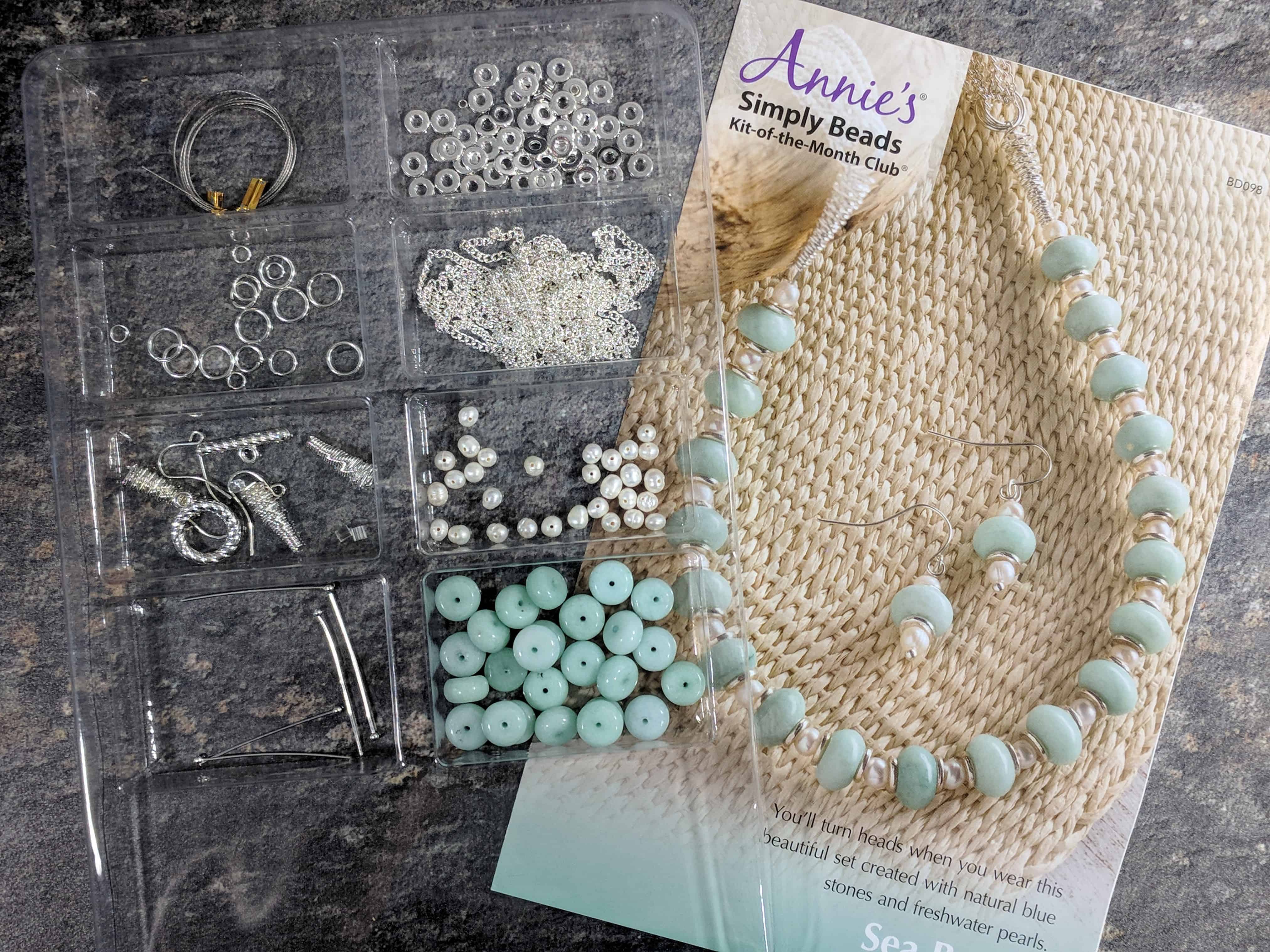 Annie's Simply Beads KitoftheMonth Club Subscription Box Review