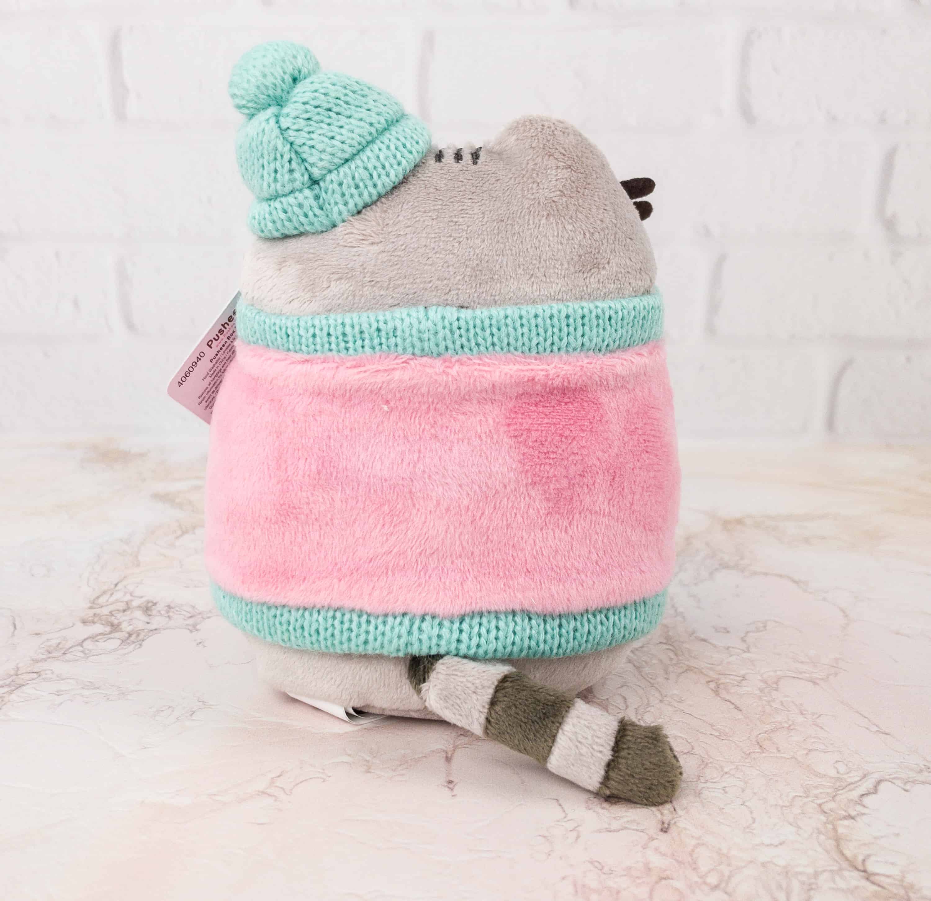 pusheen winter sweater