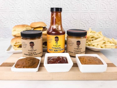 Yo Pitts! Foods Flavored Condiment Club April 2018 Subscription Box Review + Coupon