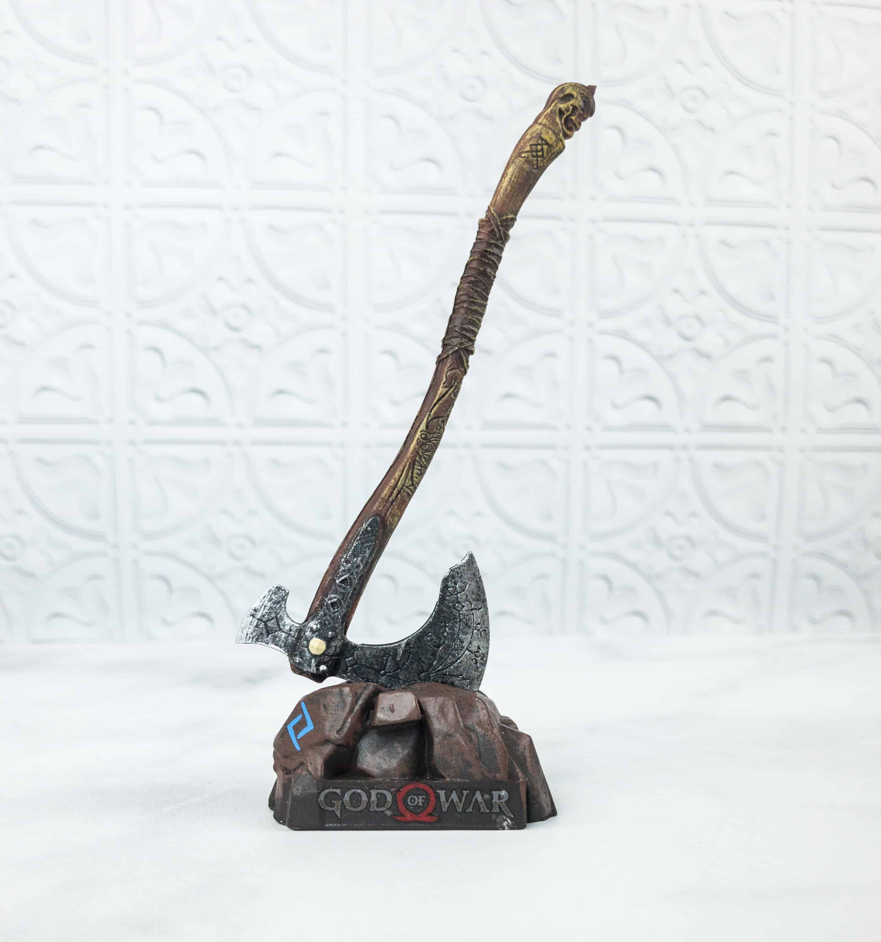 Loot Crate God Of War Limited Edition Crate Review hello subscription