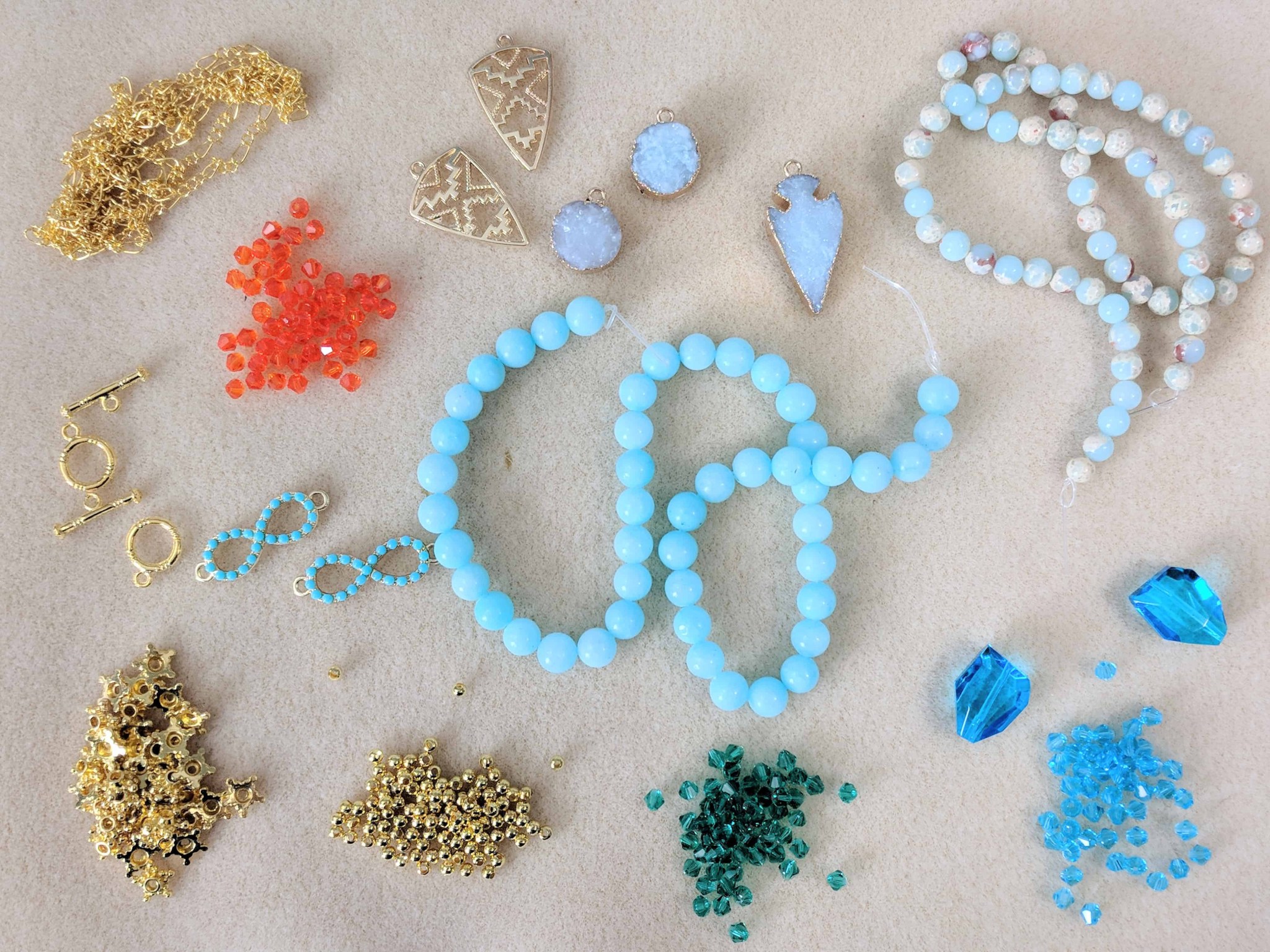 Bargain Bead Box Reviews: Get All The Details At Hello Subscription!
