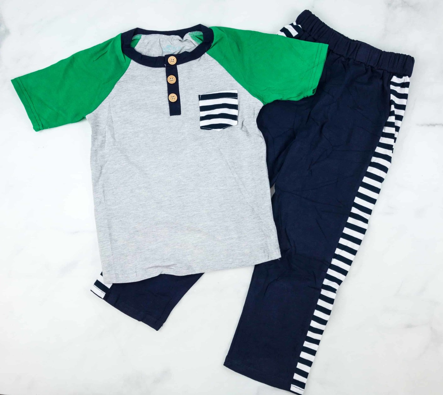 The Boy Box Clothing August 2018 Subscription Box Review + Coupon ...