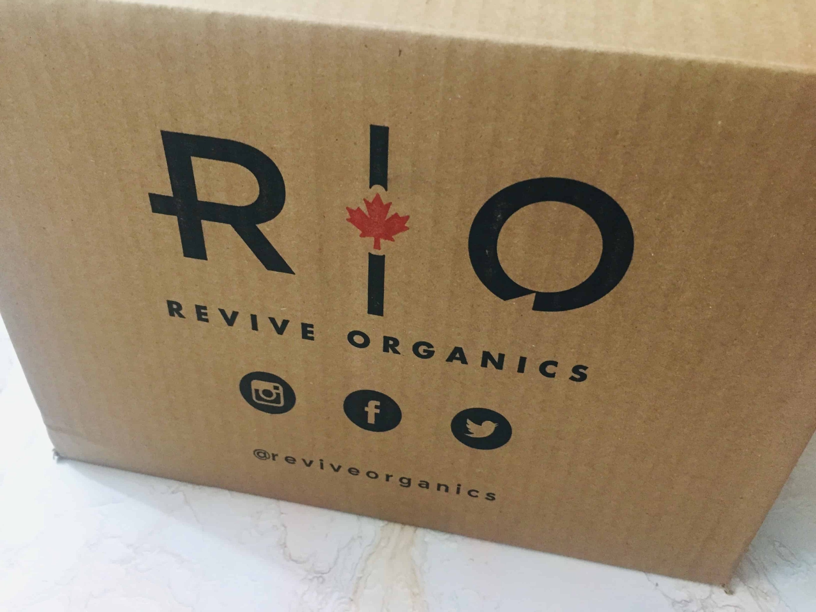 Revive Organics Canadian Smoothie Subscription Review + Coupon Hello
