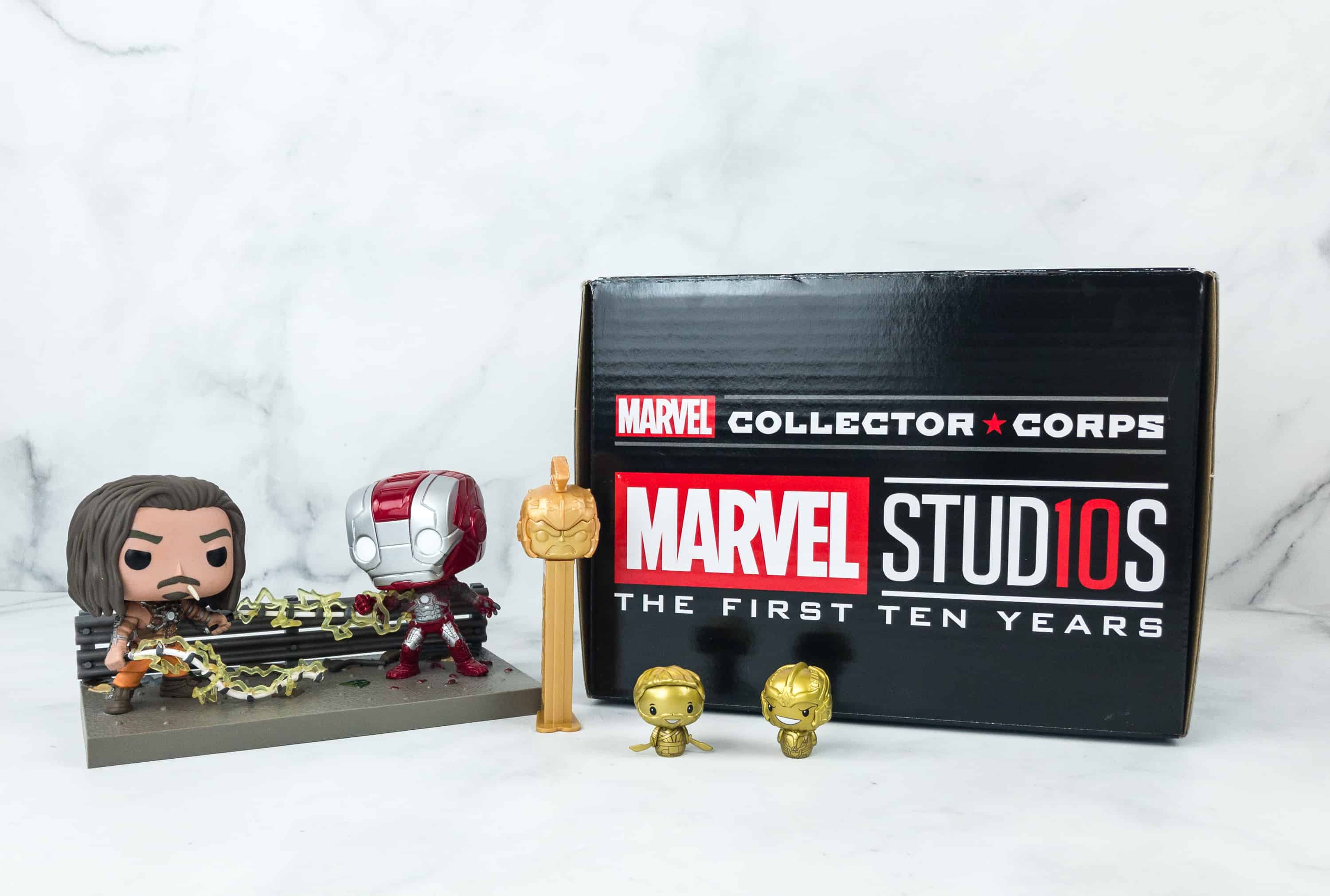 Marvel collectors. Funko Pop Collector Corps Marvel 10 years. Коробки коллектор Корпс Марвел. Funko Pop Collector Corps. Марвел коллектор корпус.