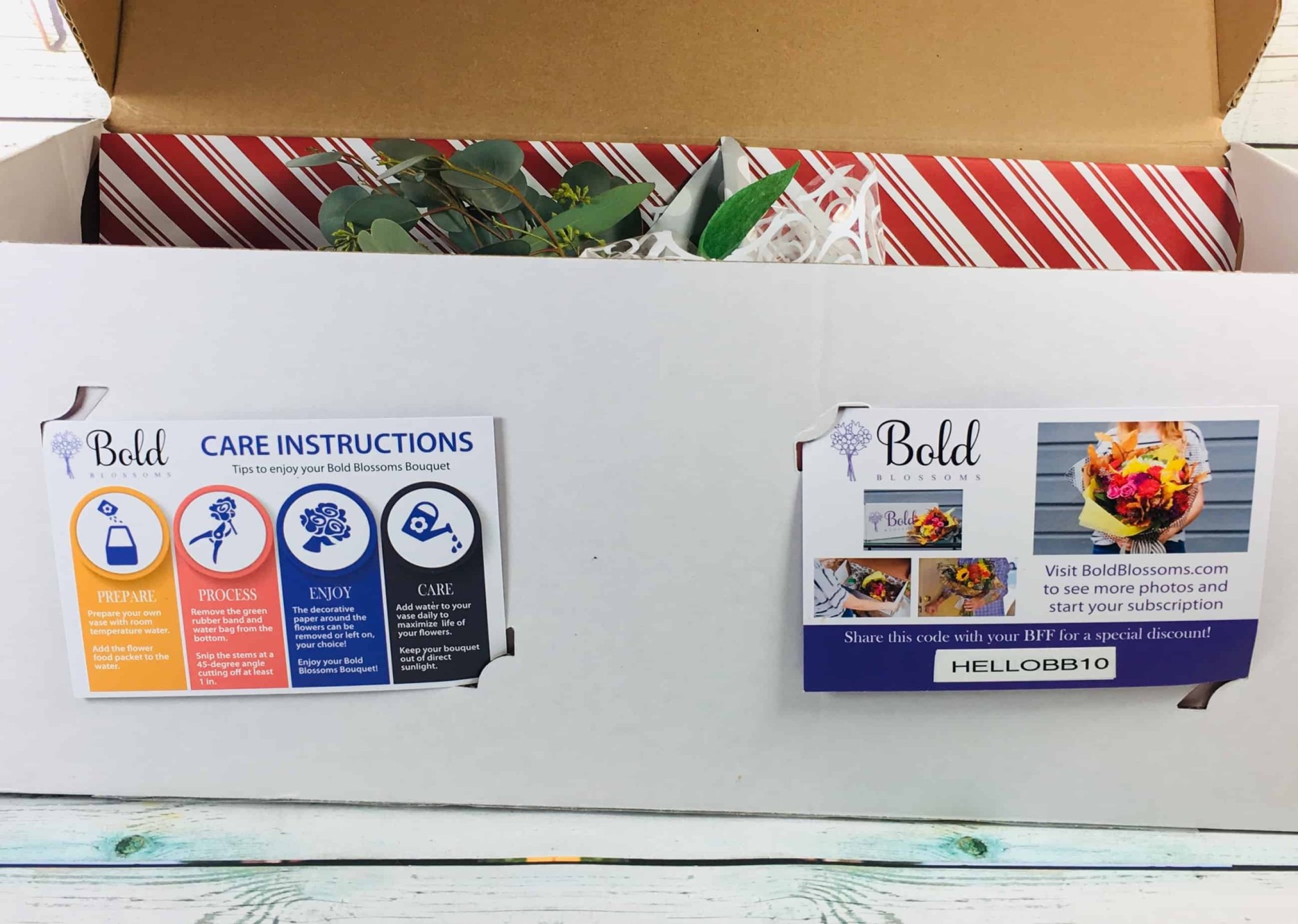 Bold Blossoms December 2018 Subscription Box Review + Coupon Hello