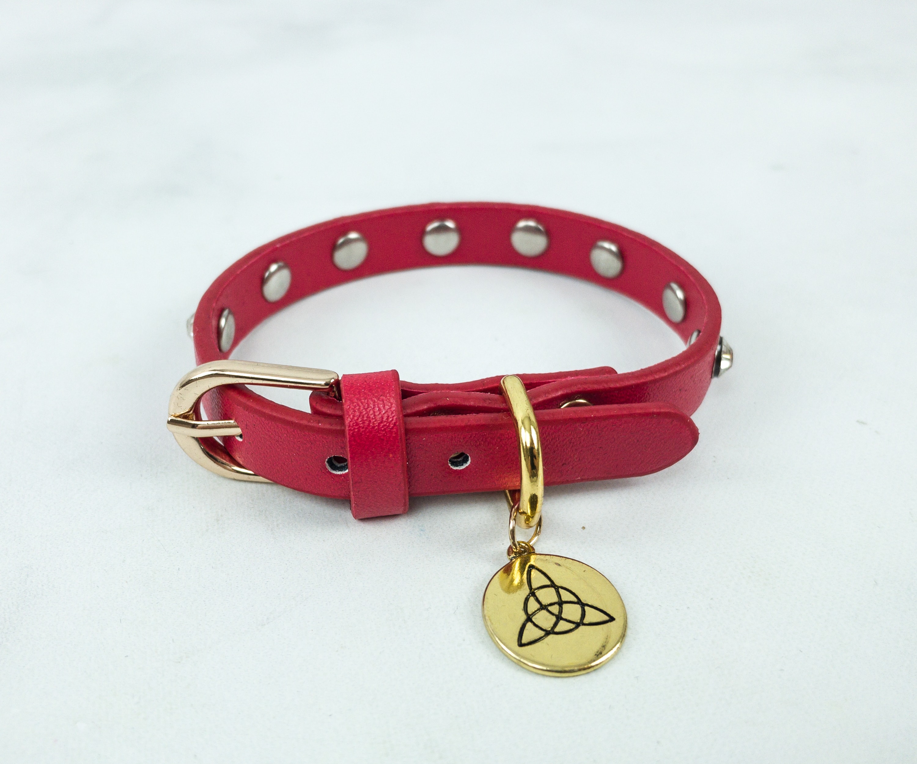 Triquetra cat hot sale collar