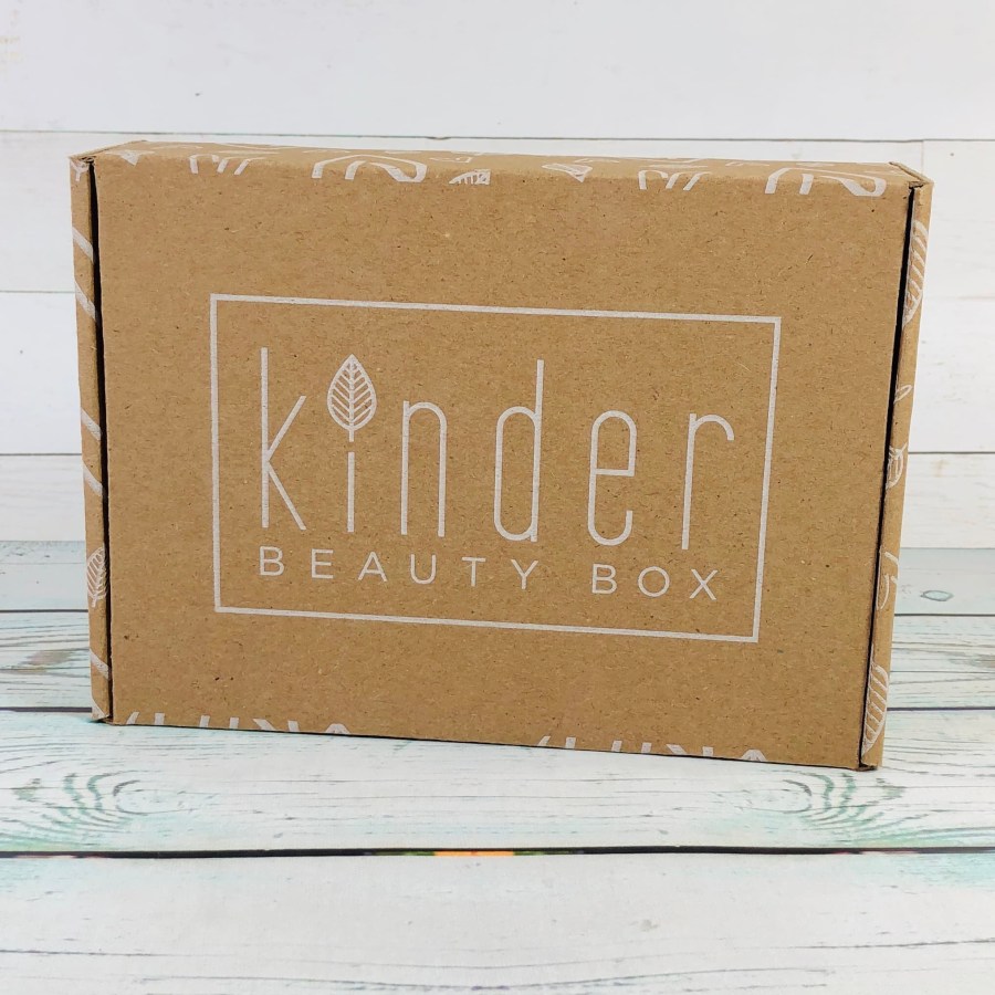 Kinder Beauty Box February 2019 Box Review + Coupon! Hello Subscription