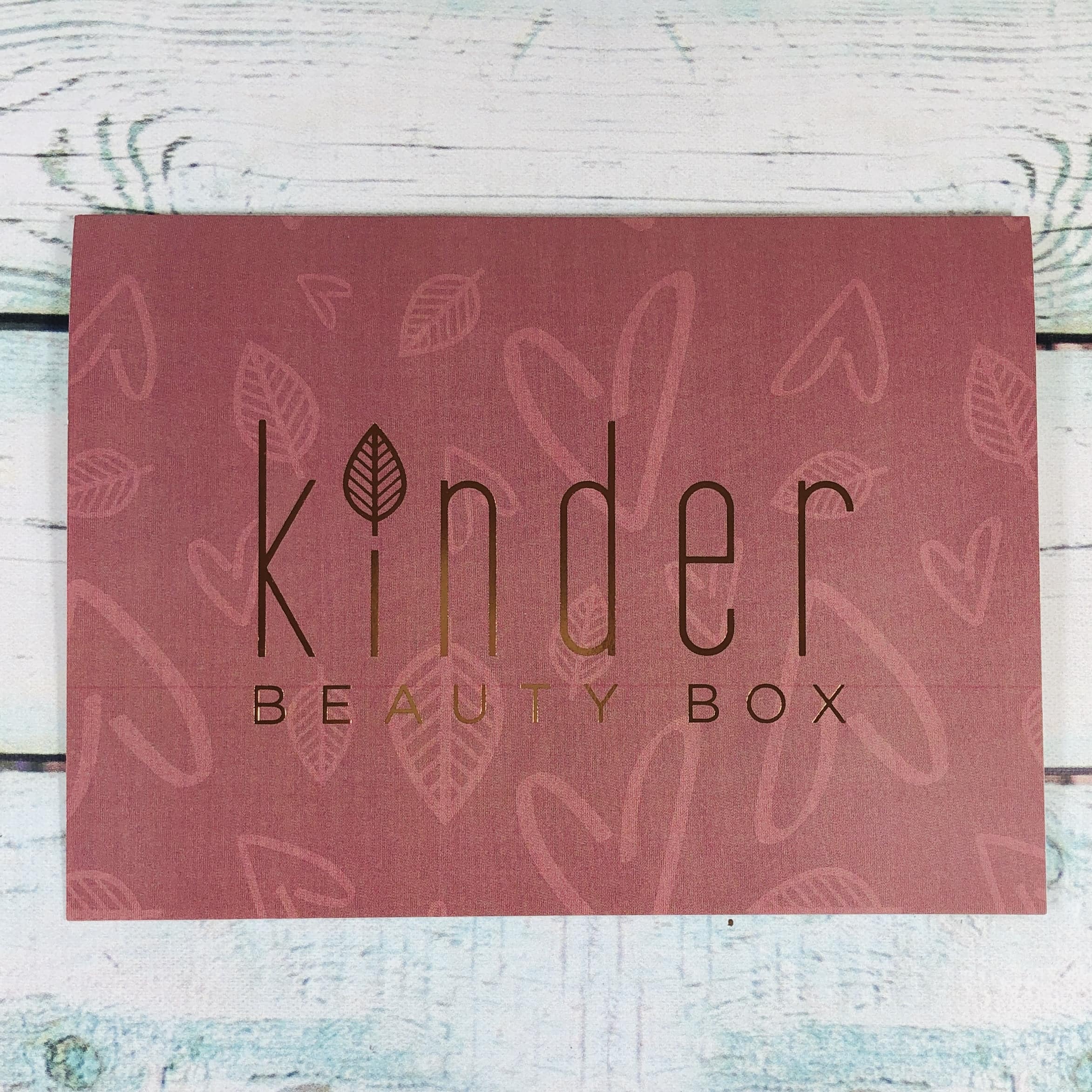Kinder Beauty Box February 2019 Box Review + Coupon! Hello Subscription