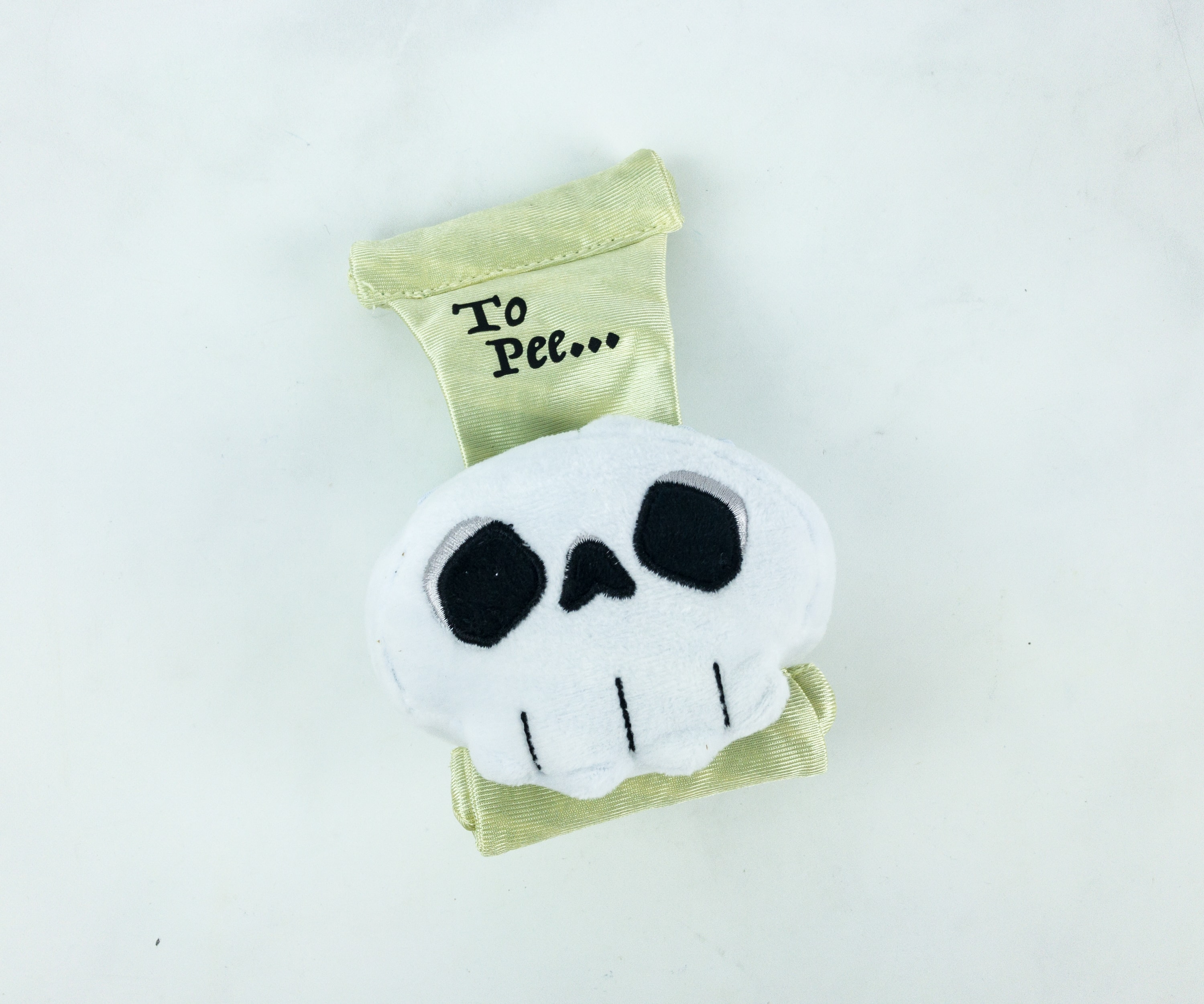 bark box skull toy