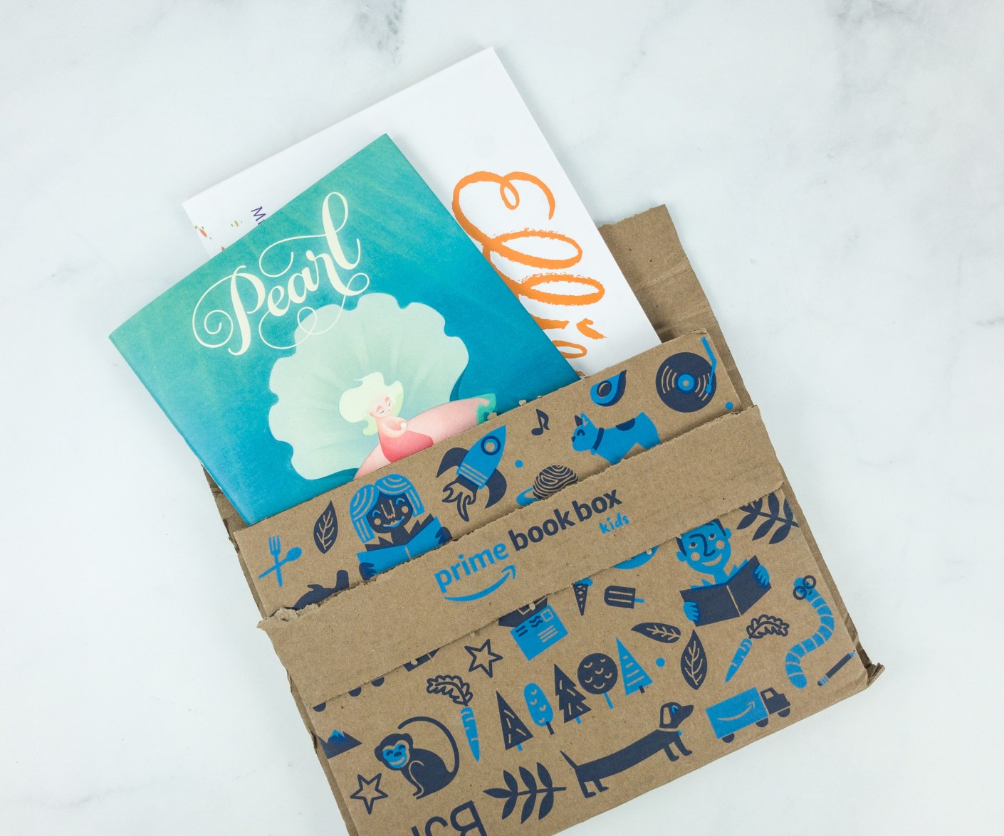 Amazon Book Box Kids May 2019 Subscription Box Review AGE 35 Hello