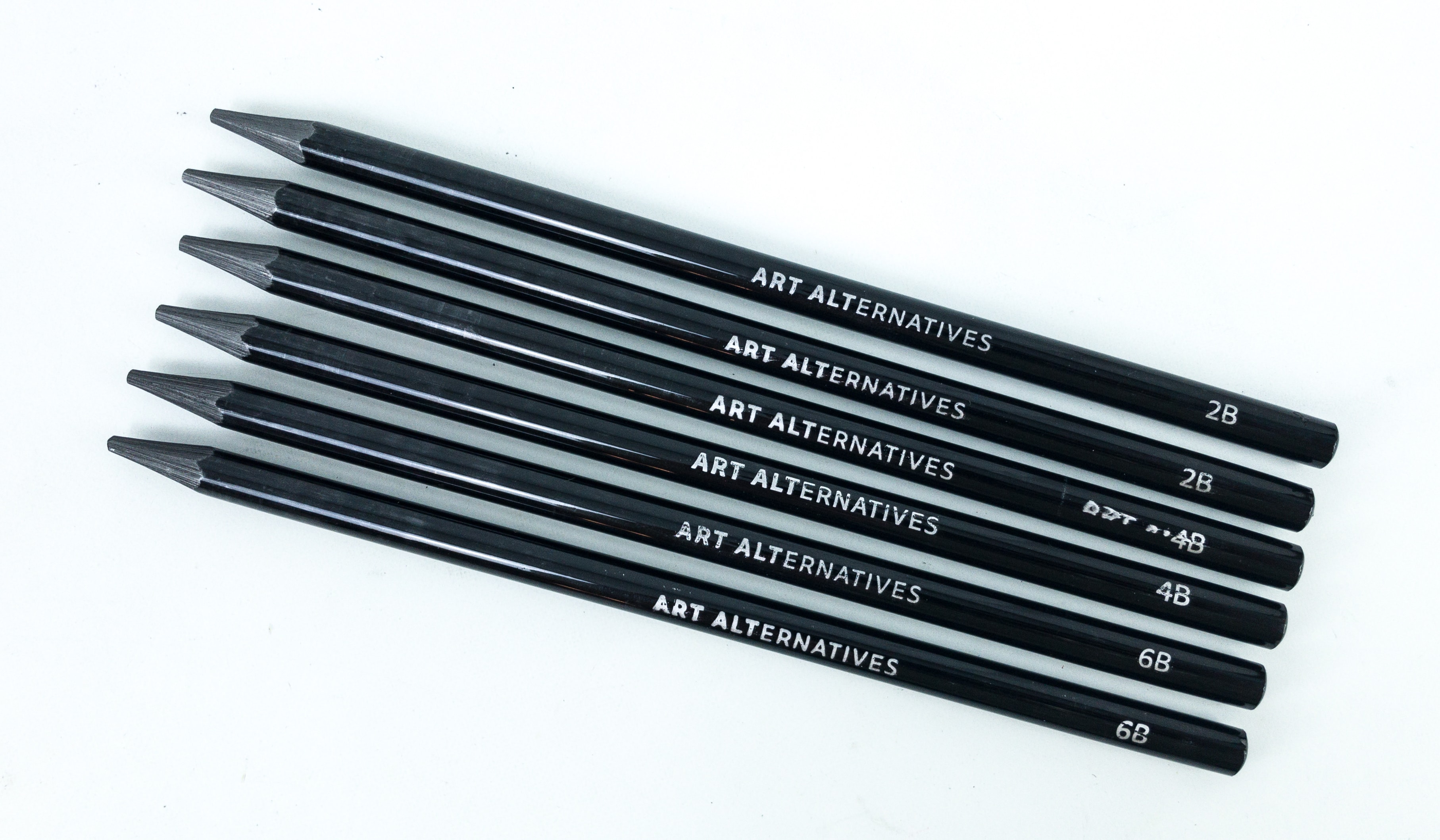 Art Alternatives Woodless Graphite Pencil Tin Set