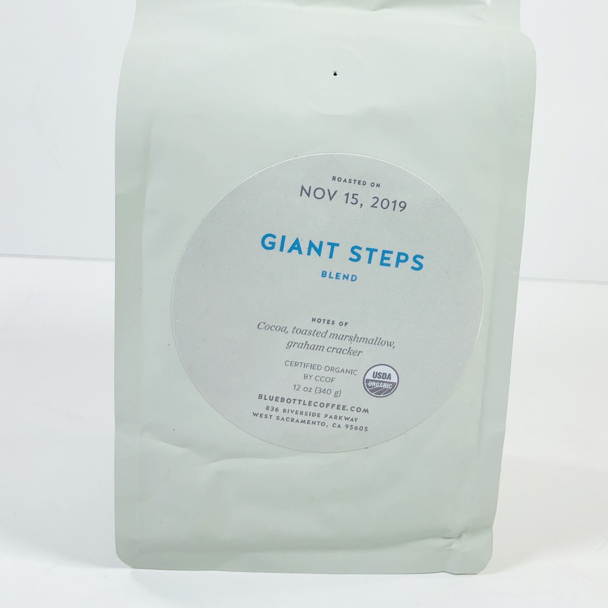 Blue Bottle Coffee's Giant Steps Blend Review 2023