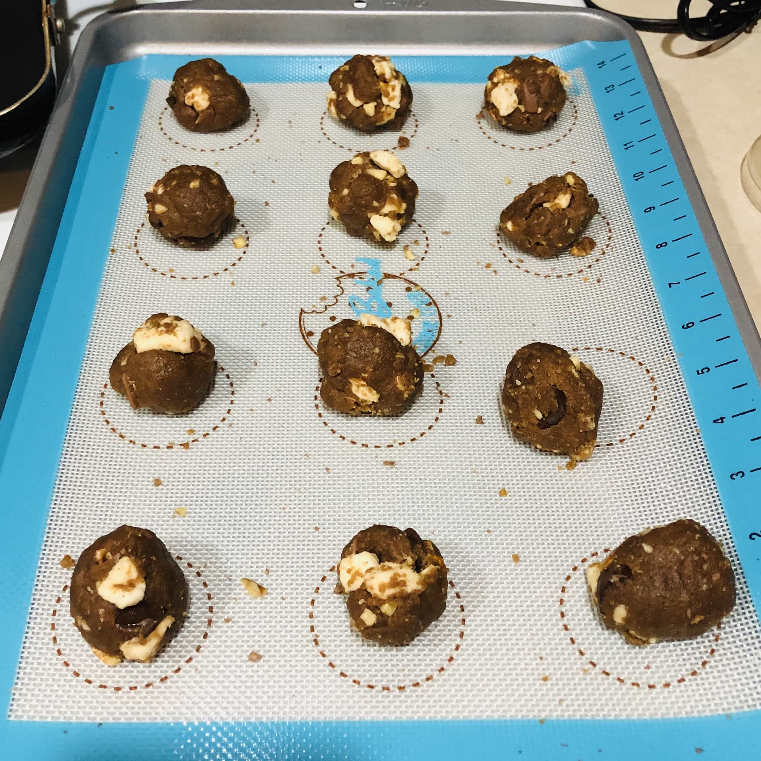 Fresh Baked Cookie Crate December 2019 Subscription Box Review + Coupon