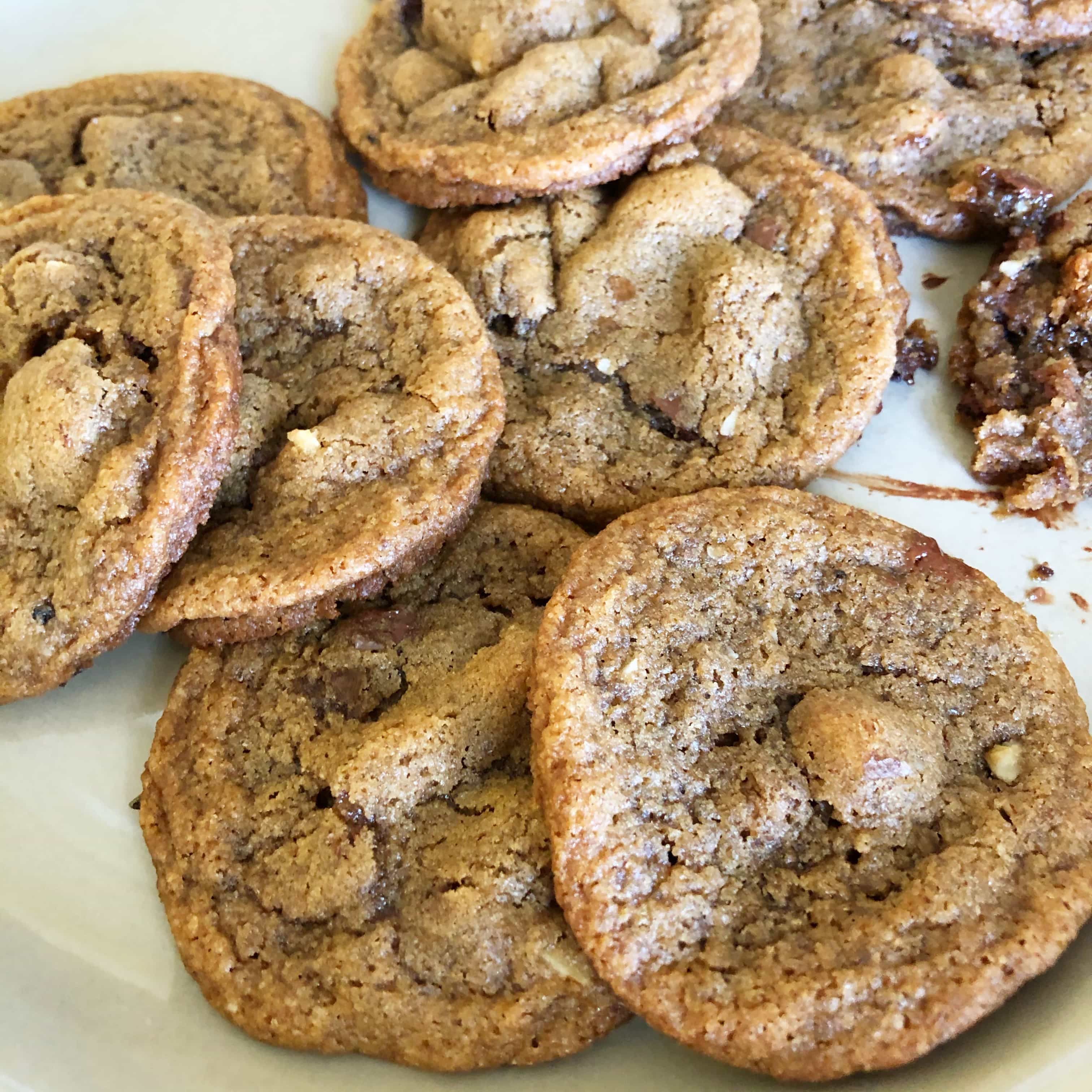 Fresh Baked Cookie Crate December 2019 Subscription Box Review + Coupon