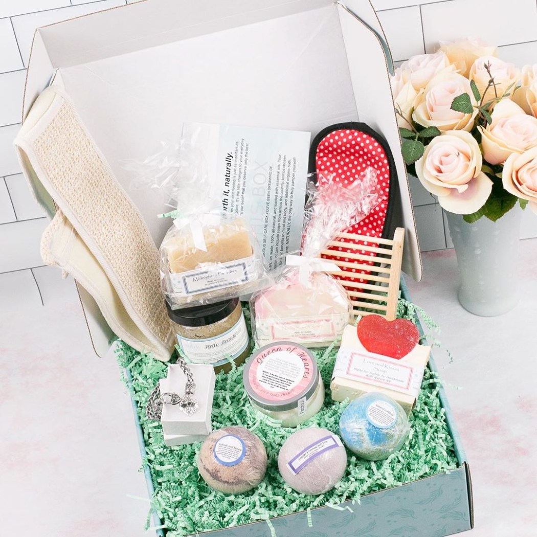 Best Bath & Spa Subscription Boxes 2021 Award Winners hello