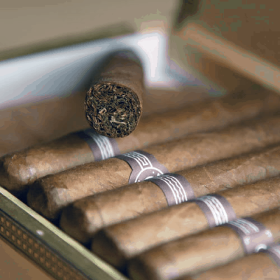 Amazing Clubs Cigar of the Month Club – Review? Premium Cigar Subscription!