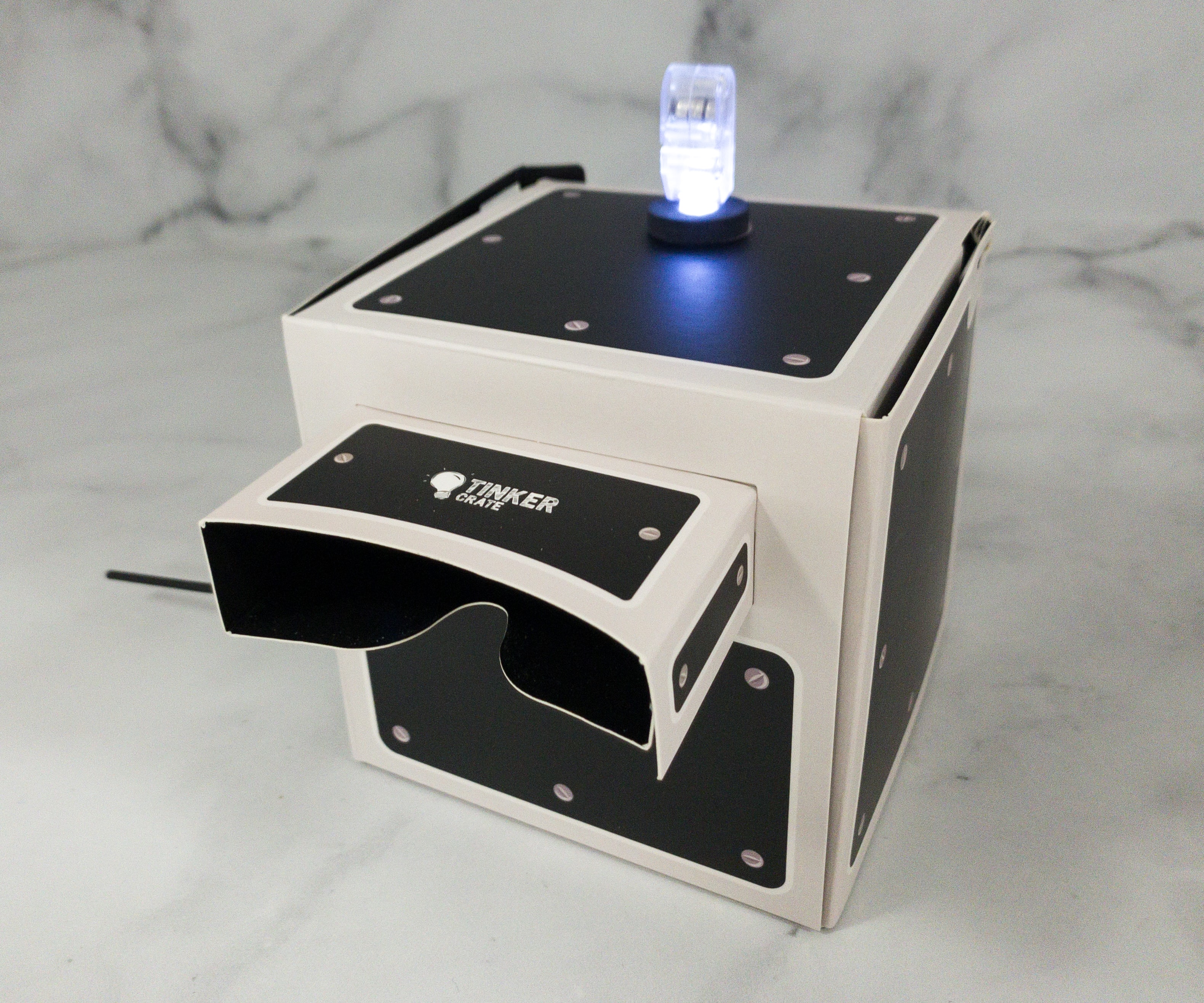 KiwiCo Tinker Crate Review & Coupon PHANTOM PROJECTOR hello subscription
