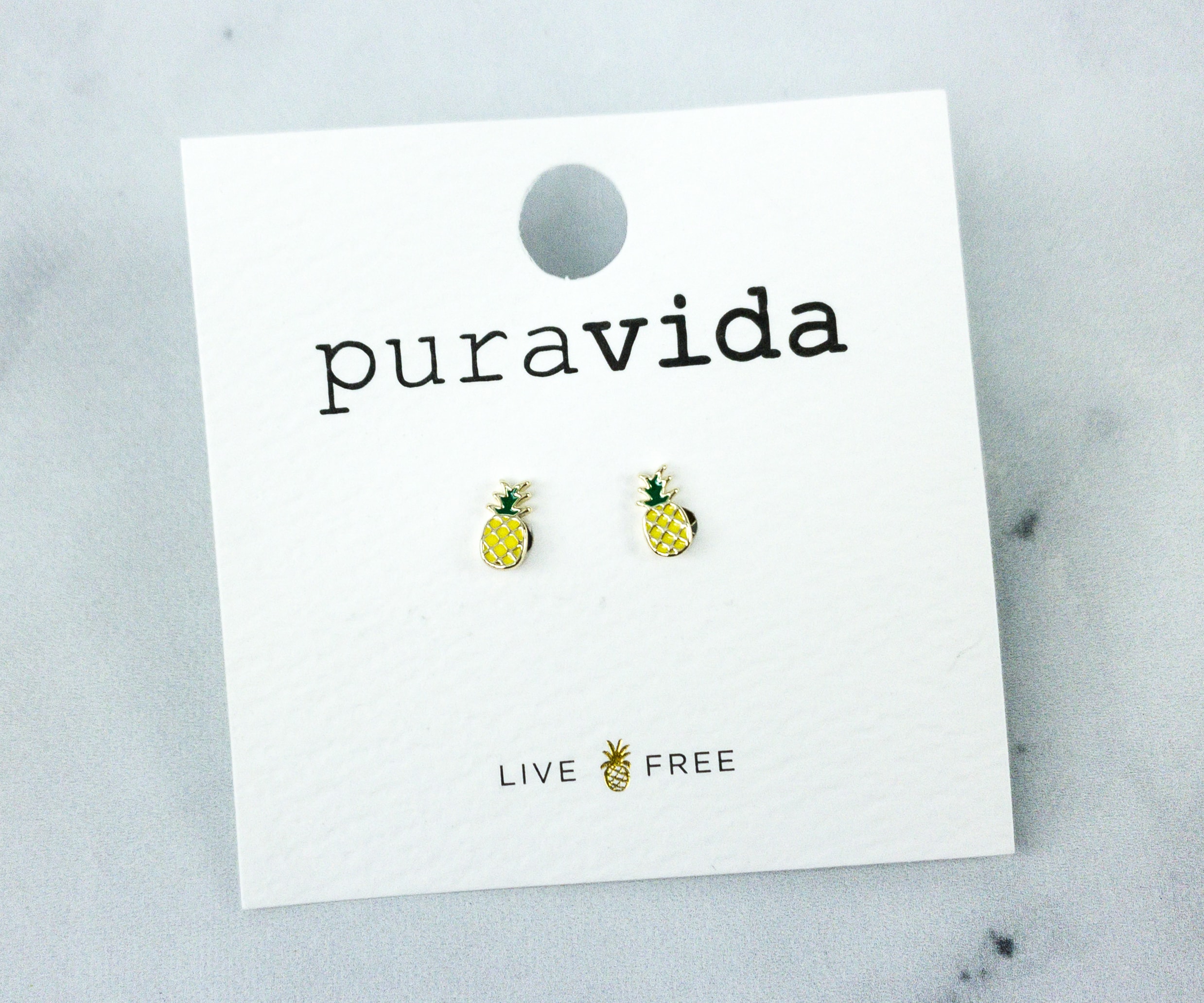 Pura vida on sale pineapple earrings