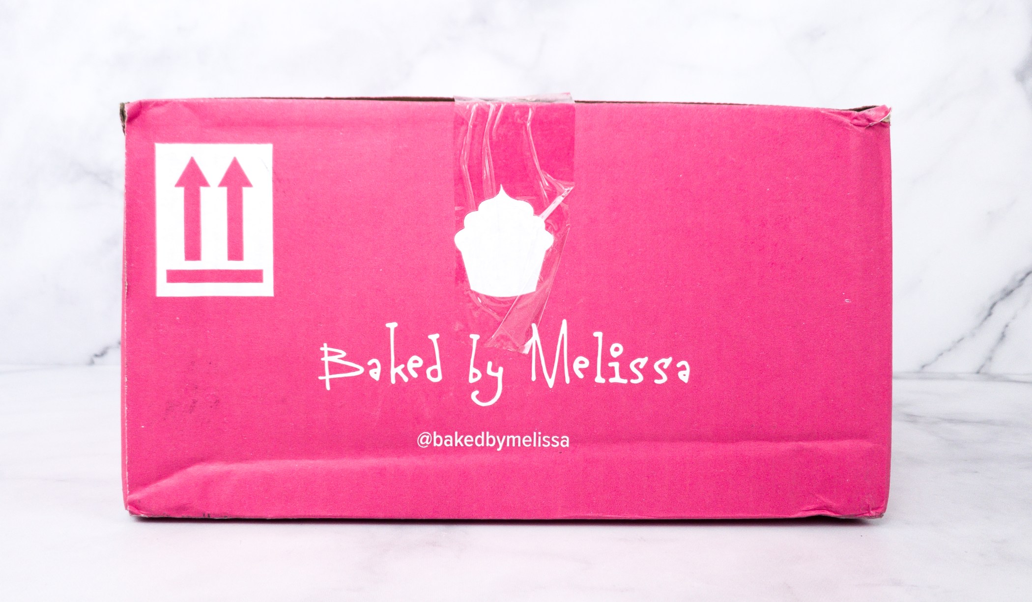 baked-by-melissa-mini-cupcakes-subscription-box-review-hello-subscription