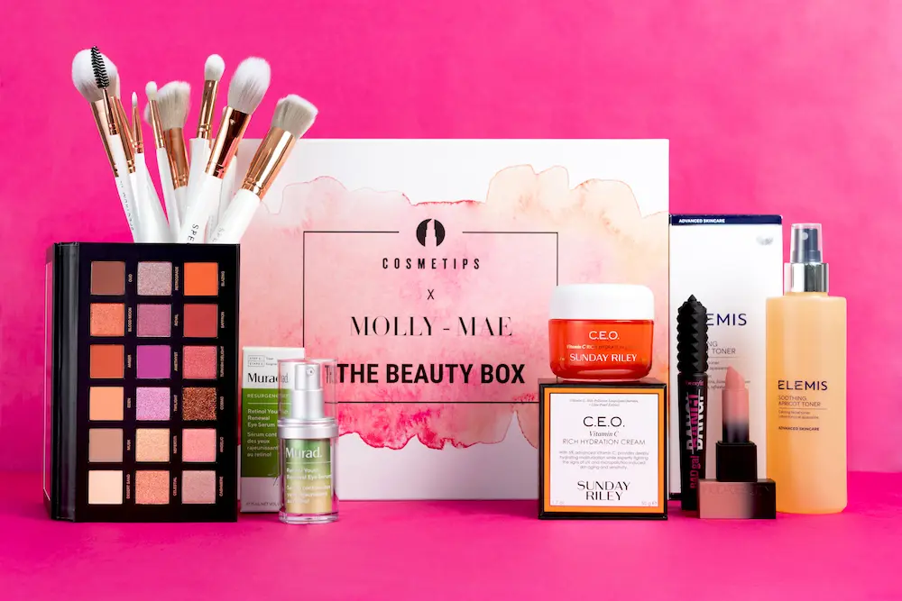 dessert symmetri Logisk Cosmetips X Molly-Mae Limited Edition Beauty Box Available Now + Full  Spoilers! - Hello Subscription